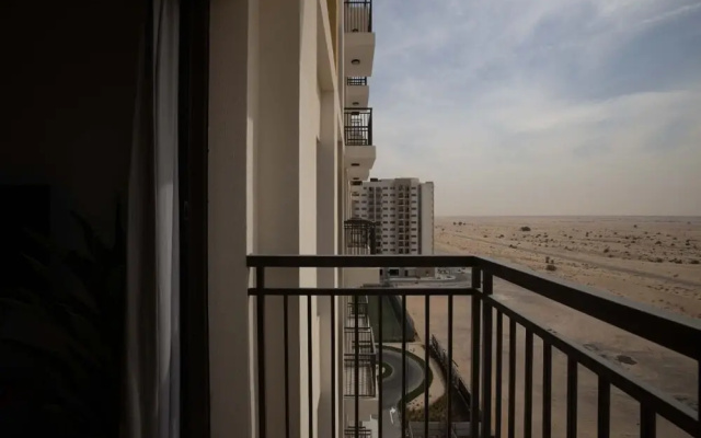 Modern 1 BR in Town Square Park Bnbmehomes - Hotel in ดูไบ - Photo 5