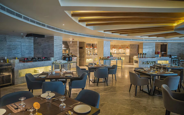 Ramada by Wyndham Cox's Bazar Kolatoli Beach