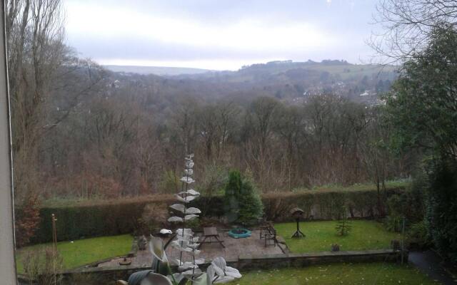Oakfield Lodge Guest House Stockport