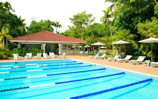 Couples Swept Away All Inclusive