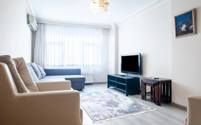Eclectic Apartment near Popular Attractions in Beyoglu