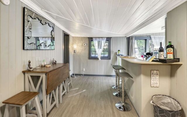 Beach Tree Hippie House