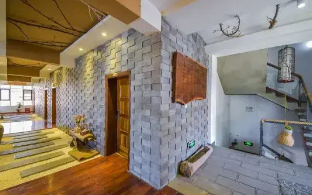 Wendao Panxiyuan Lake View Inn