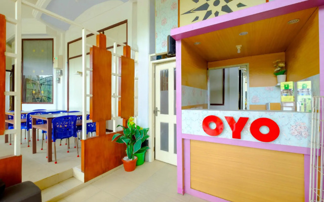 OYO 3088 Green Valley House