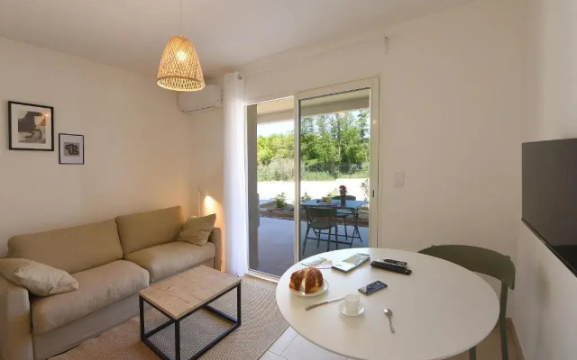 Residence Marina di Bravone - appartement 8 personnes RDC N5-6
