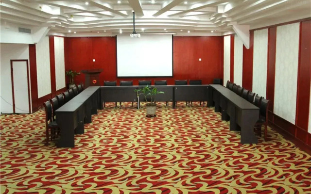 Home Inn - Yiju Hotel (Xilinhot Chongqing Road)