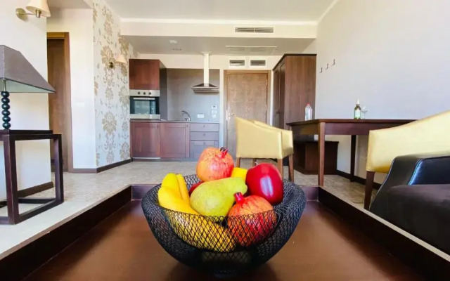 ROYAL BEACH private apartment