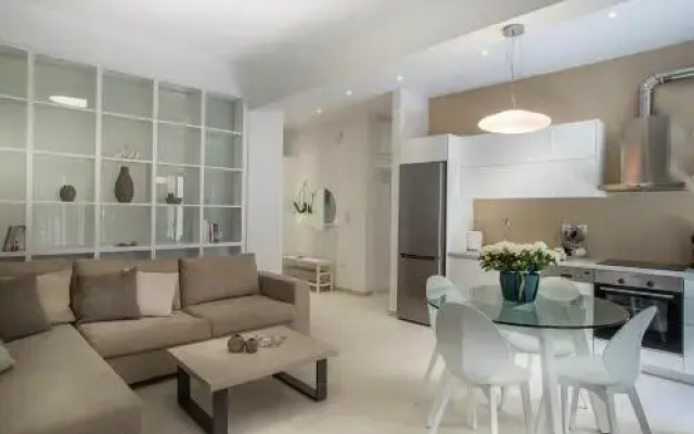 Acropolis Museum - Modern Living [I]