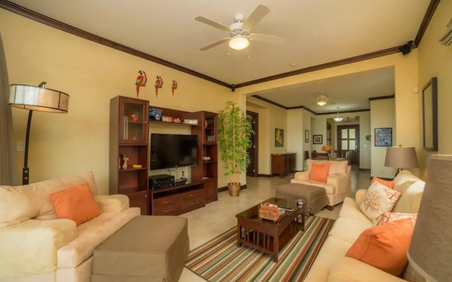 Altavista 5A 3 bdr 3 Bath Ocean View