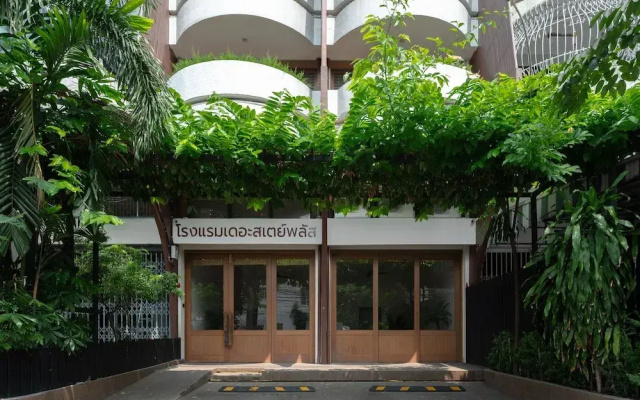 Stay Plus Hotel Bangkok
