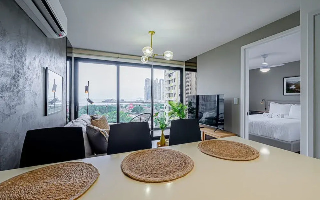 w Elegant 1BR With Balcony in San Francisco