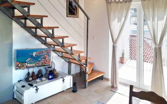 Attractive Apartment in Dubrovnik With Balcony and Parking