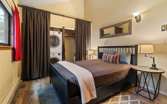 Ski Access SS7B Retreat Pet Friendly