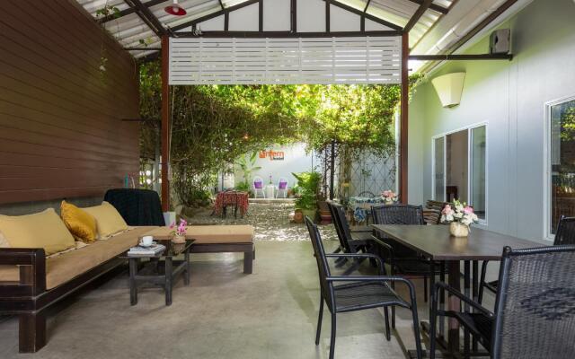 The Lantern Hostel and SPA