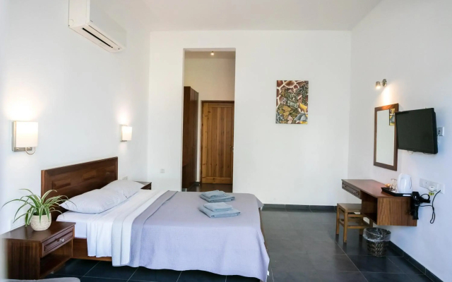 Demetriou Paradisos Hills