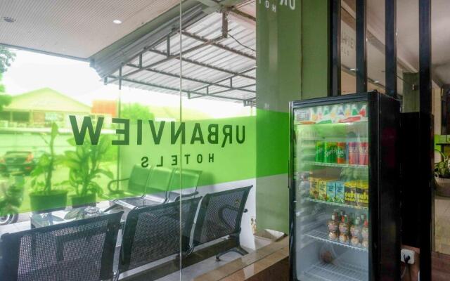 Urbanview Hotel Capital Makassar