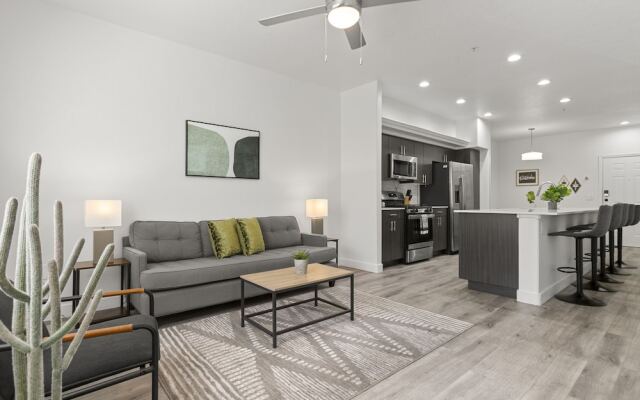 CozySuites at Glendale