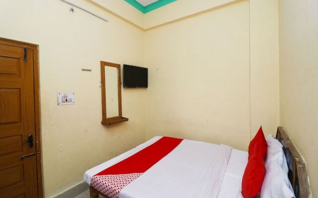 Oyo 44250 New Hotel Shivlok