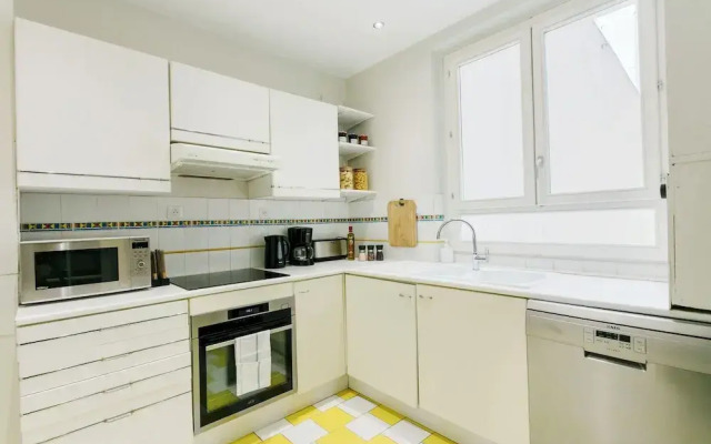 Central Paris 1BR near Palais Royal