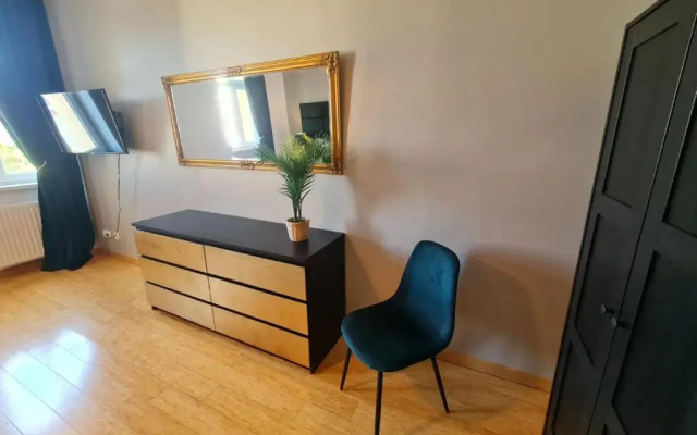 Between Schoenbrunn and City Center Apt 27