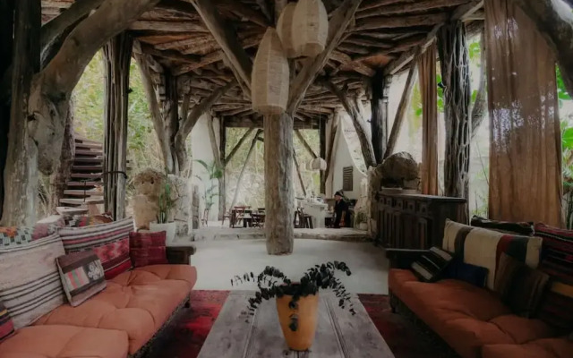 Luxury Penthouse w Private Pool Stunning Views