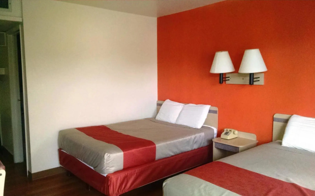 Motel 6 Ely, NV