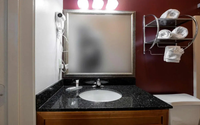 Red Roof Inn & Suites Wilson