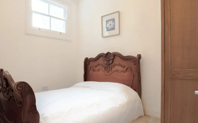 Elegant 2 Bedroom Garden Flat In East Dulwich
