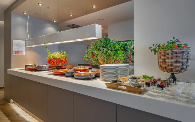 Ammon Zeus Luxury Beach Hotel