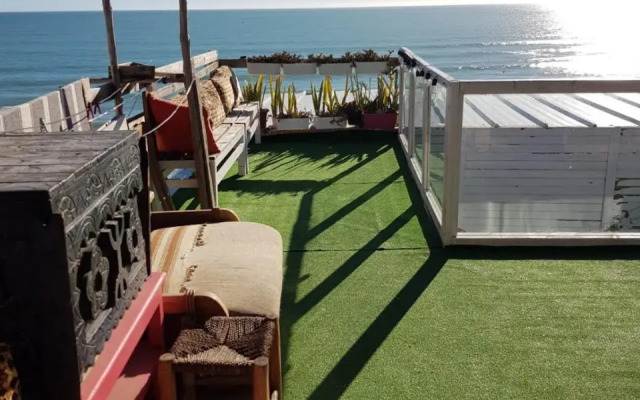 Surf & Travel Camp