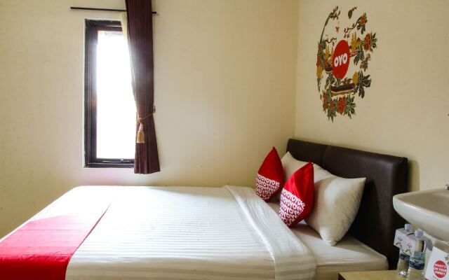 OYO 677 Rianes Family Guest House