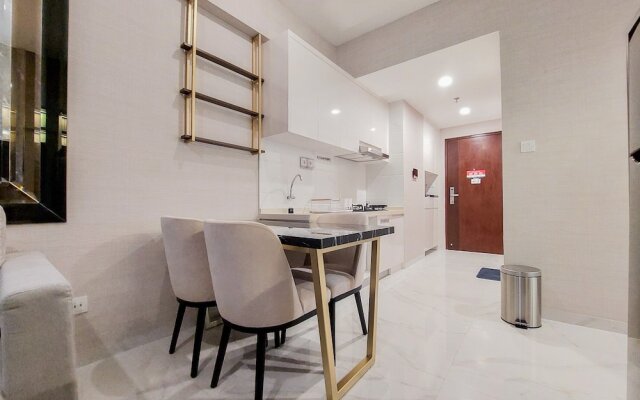 Scenic And Restful 2Br Sky House Bsd Apartment