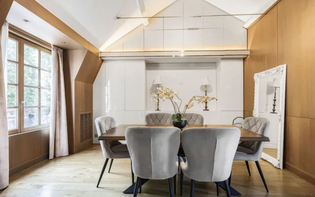 Mayfair Home Central AC Huge Terrace