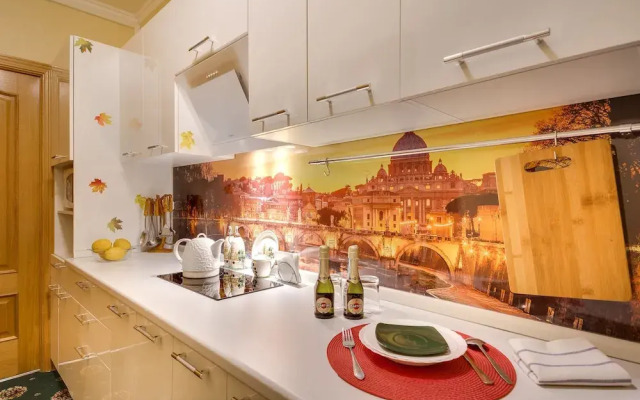 #513 OREKHOVO APARTMENTS with shared bathroom