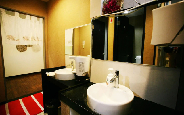 Hikari House - Hostel