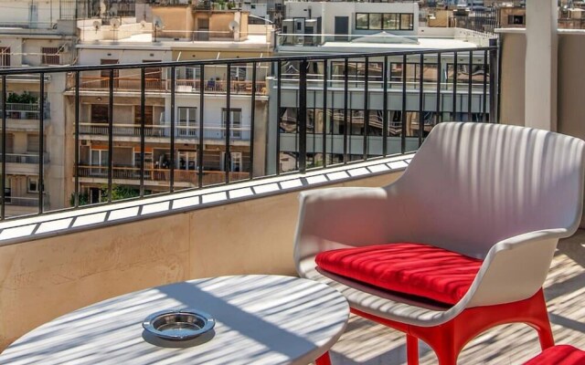 Beautiful View 8floor Loft Apartment in Athina