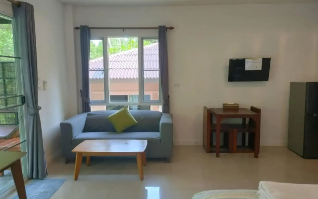Phangan Akuna
