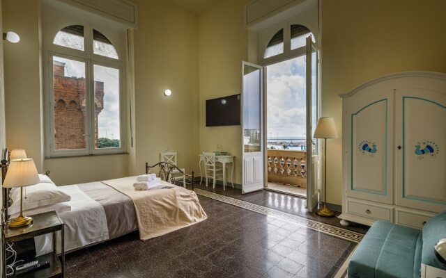 Onlyrooms IV - Sea View & Free Parking