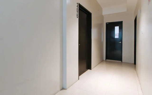 RedDoorz @ Golite Old Albay - Hostel