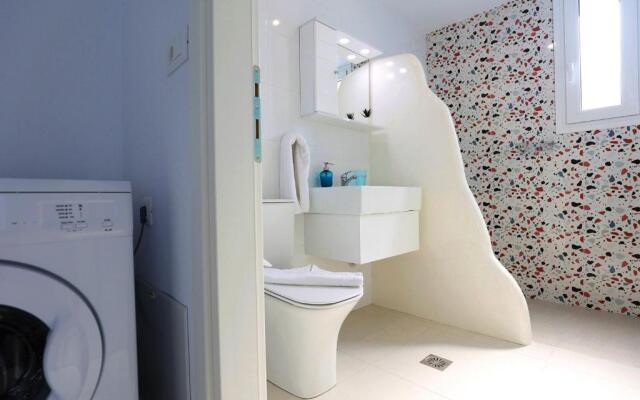 Xenos Villa 7 With a Private Pool Near the sea