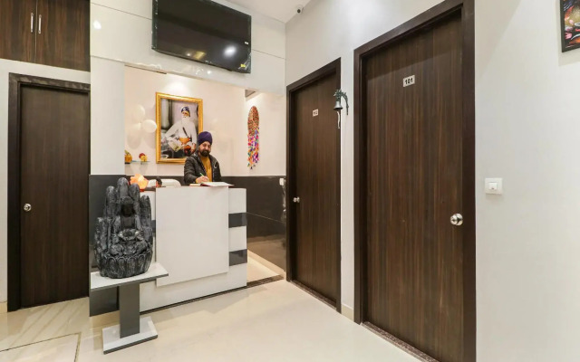 OYO 85906 Hotel Noor Residency