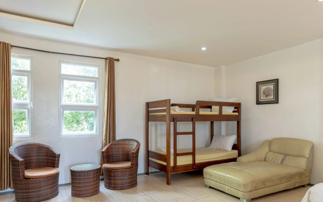 Marand Family Resort