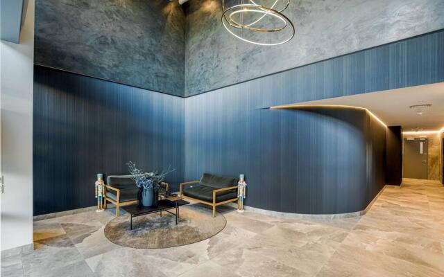 Modern Bright Central Apartment