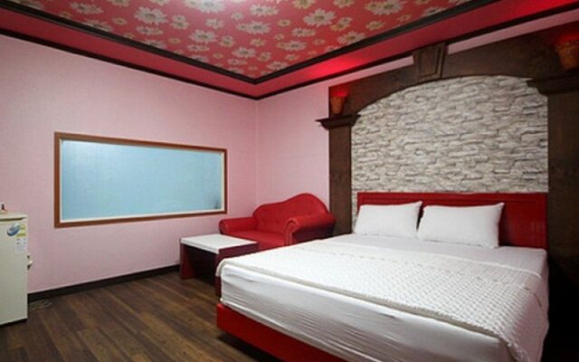 Sky Motel