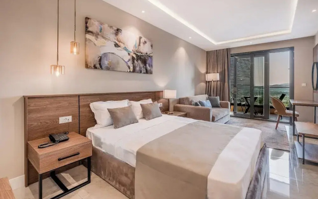 Montenegro Lodge