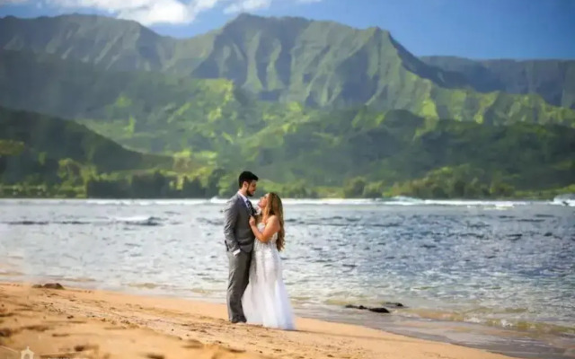 Quiet Kiahuna plantation , New Remodel with AC