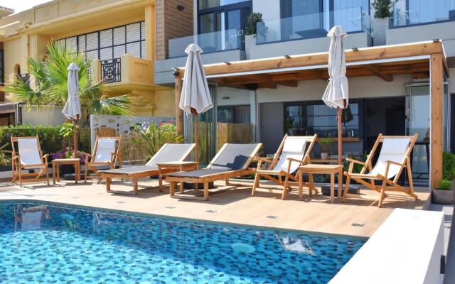Calla Luxury Seafront Suites