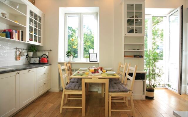 Warsaw Concierge Travellers Nest Wspolna