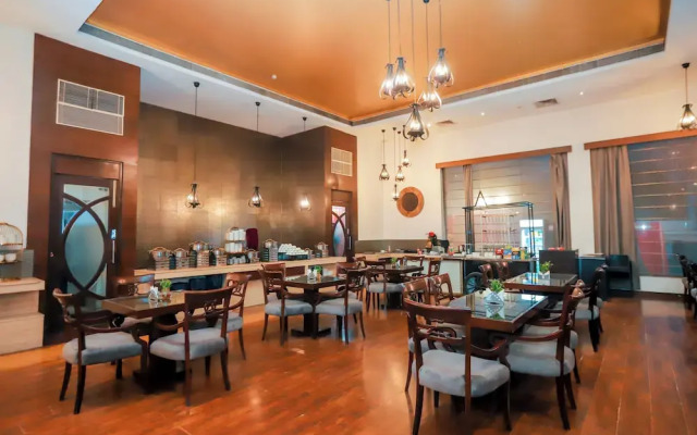 Bel-La Monde Hotel NH8 at 6km from IGI Airport Delhi