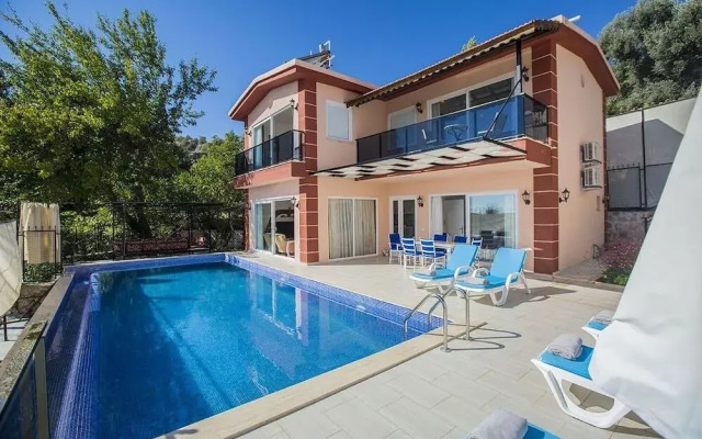 Villa Nar
